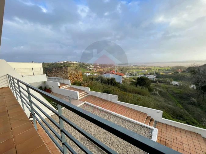 Moradia T3 para Venda em Foz do Arelho Foto 16