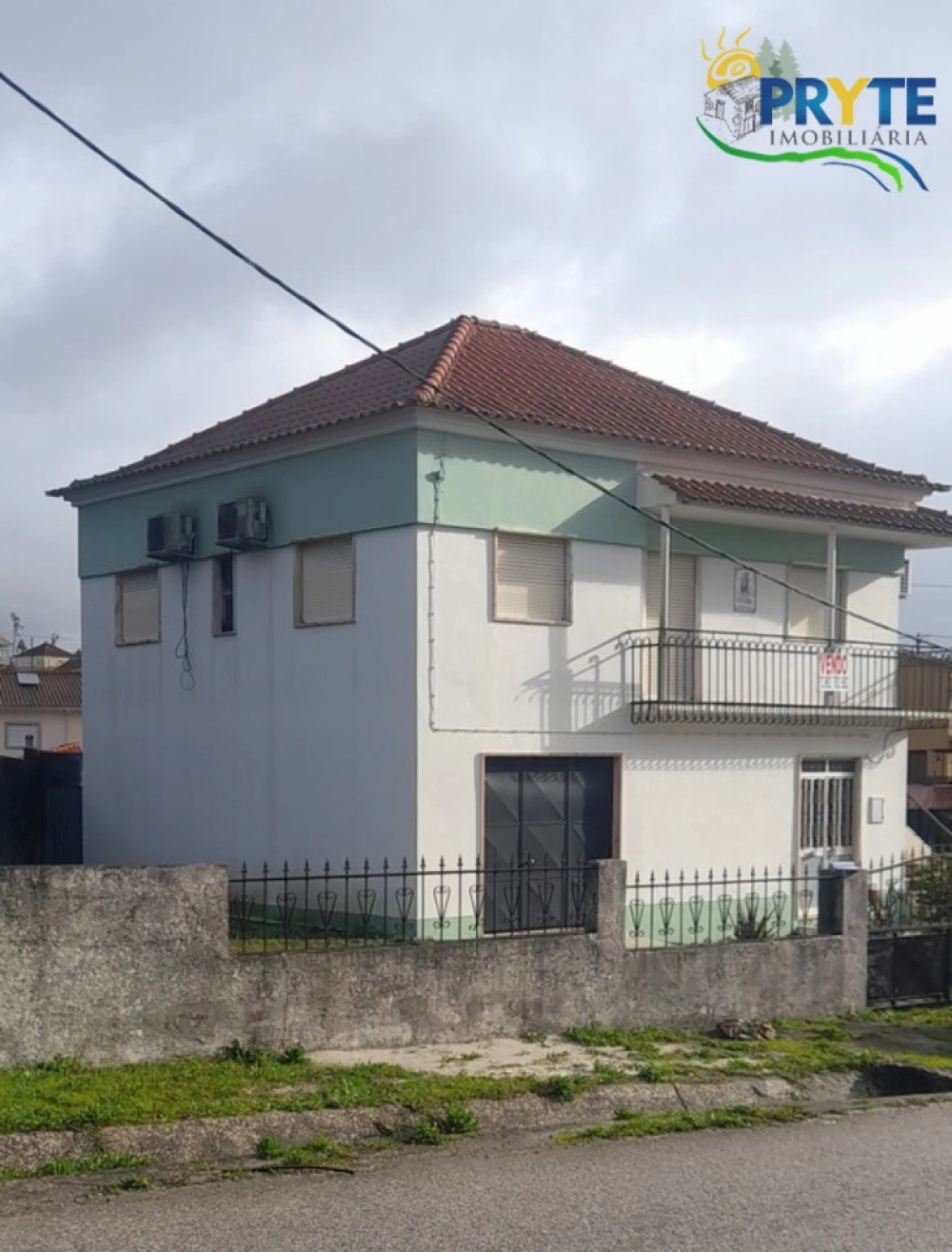 Moradia T4 para Venda em Cabeçudo Foto 1