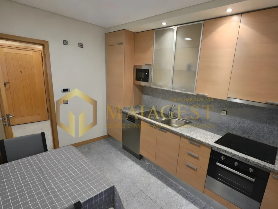 Apartamento T2 para Arrendamento em Rio Tinto Foto 5