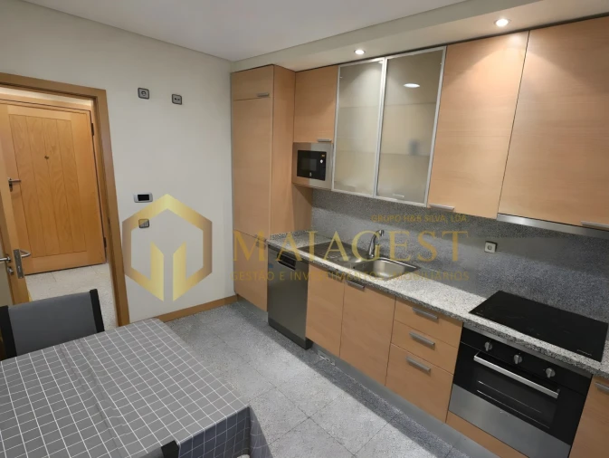 Apartamento T2 para Arrendamento em Rio Tinto Foto 5