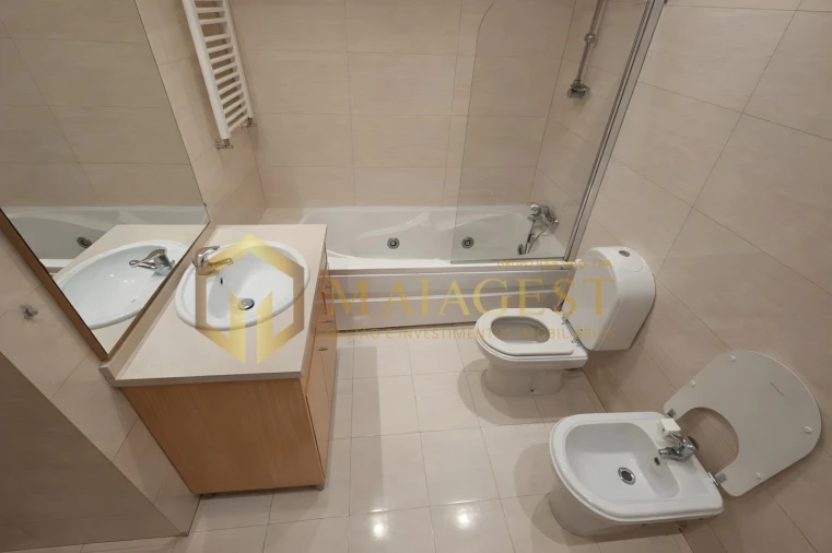 Apartamento T2 para Arrendamento em Rio Tinto Foto 14