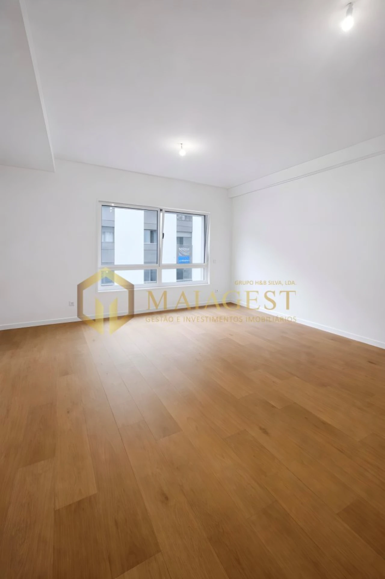 Apartamento T2 para Arrendamento em Cedofeita, Santo Ildefonso, Sé, Miragaia, São Nicolau e Vitória Foto 2