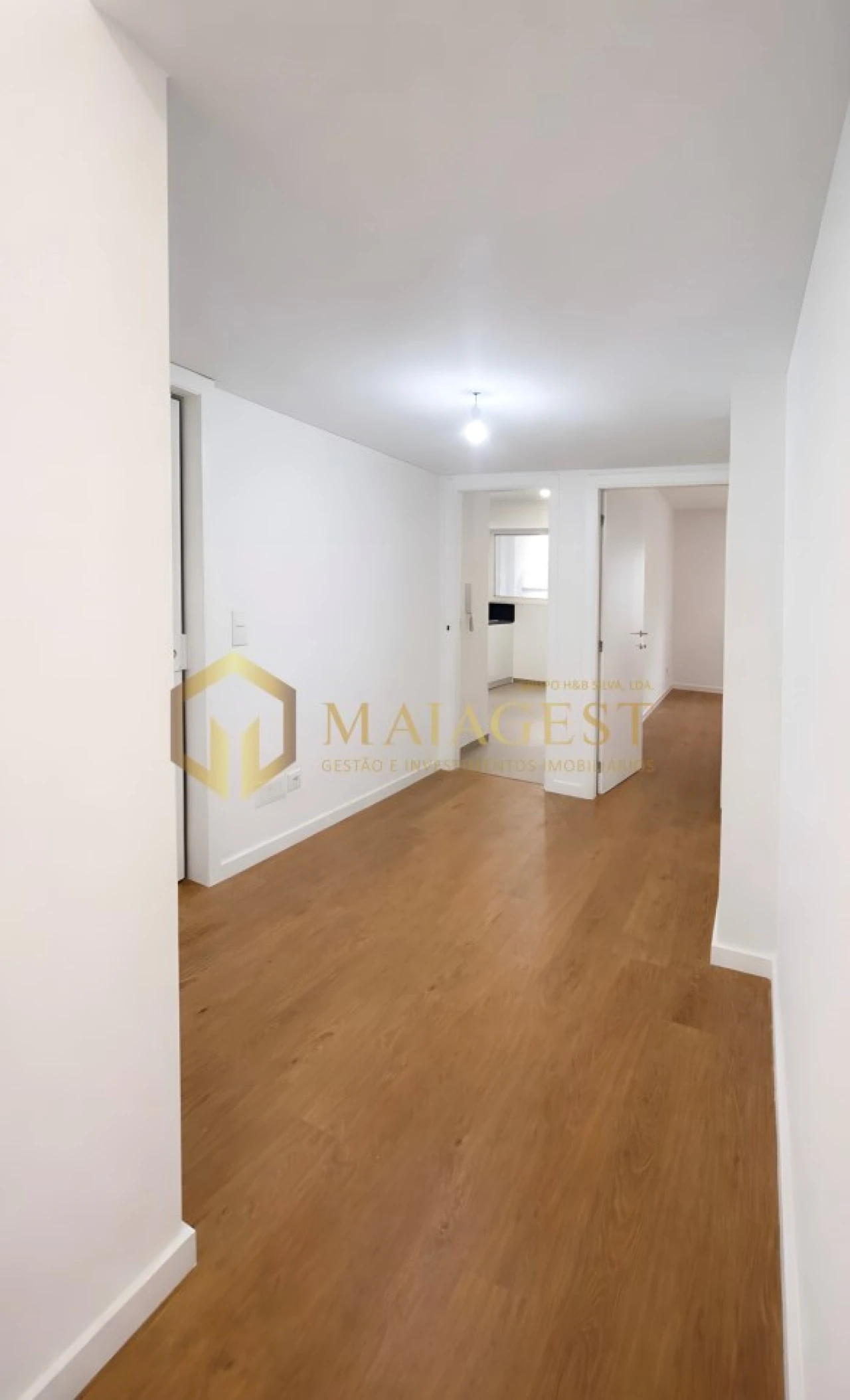 Apartamento T2 para Arrendamento em Cedofeita, Santo Ildefonso, Sé, Miragaia, São Nicolau e Vitória Foto 7