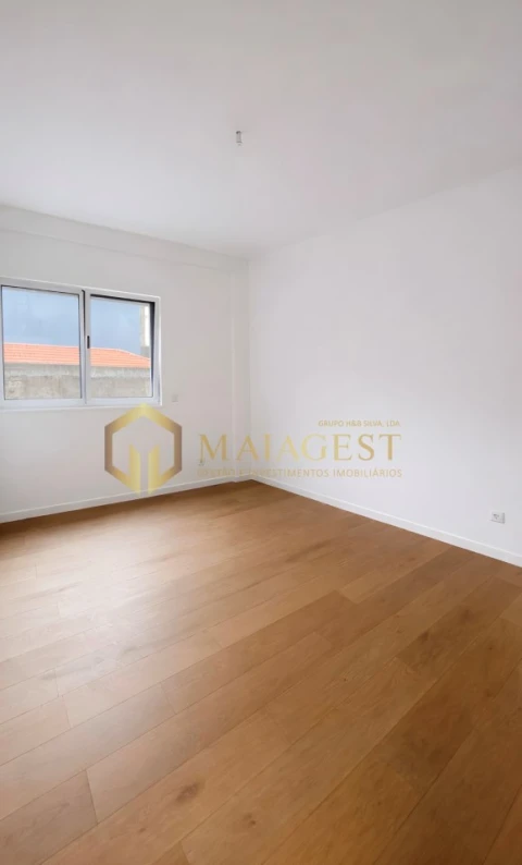 Apartamento T2 para Arrendamento em Cedofeita, Santo Ildefonso, Sé, Miragaia, São Nicolau e Vitória
