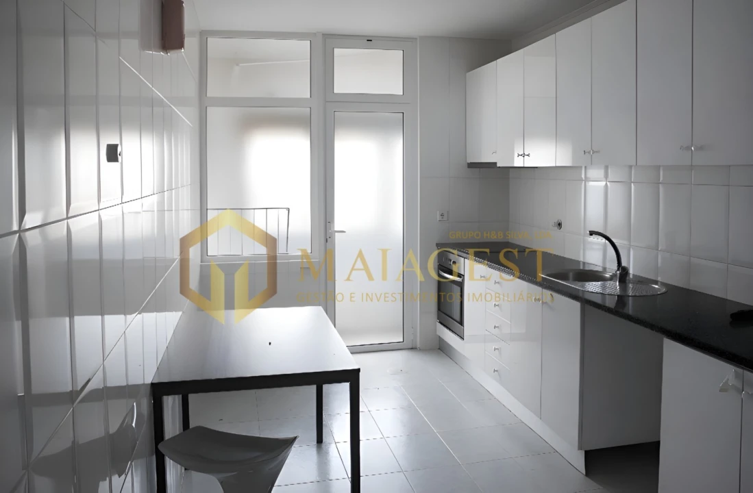 Apartamento T2 para Venda em Avintes Foto 6