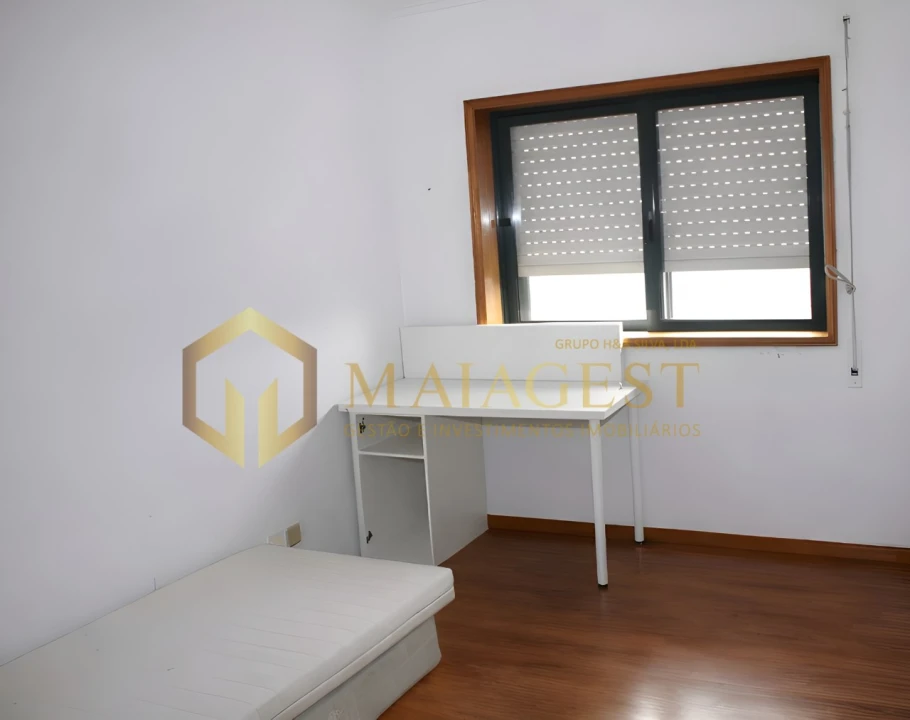 Apartamento T2 para Venda em Avintes Foto 12