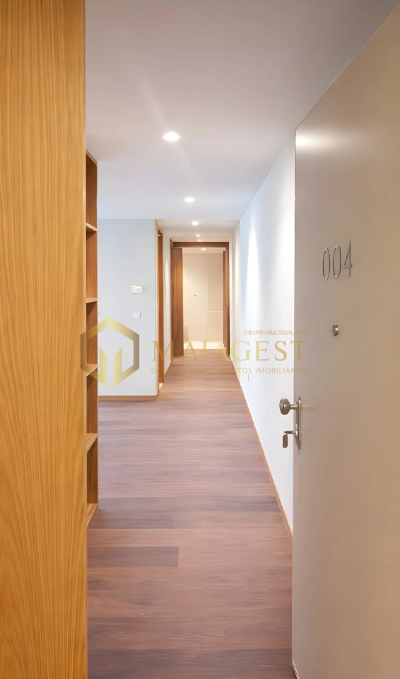 Apartamento T2 para Arrendamento em Cedofeita, Santo Ildefonso, Sé, Miragaia, São Nicolau e Vitória Foto 2