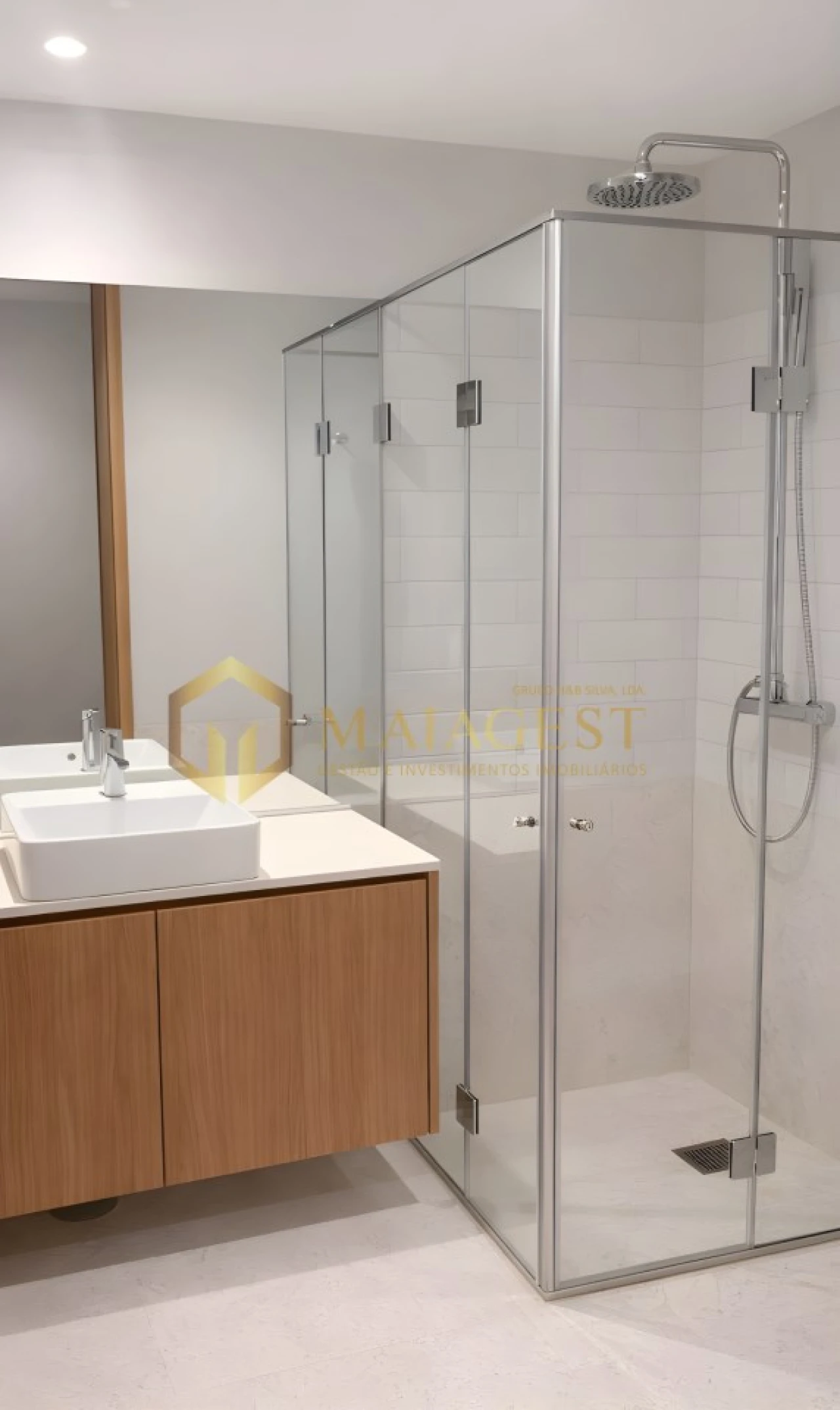 Apartamento T2 para Arrendamento em Cedofeita, Santo Ildefonso, Sé, Miragaia, São Nicolau e Vitória Foto 10