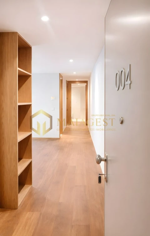 Apartamento T2 para Arrendamento em Cedofeita, Santo Ildefonso, Sé, Miragaia, São Nicolau e Vitória