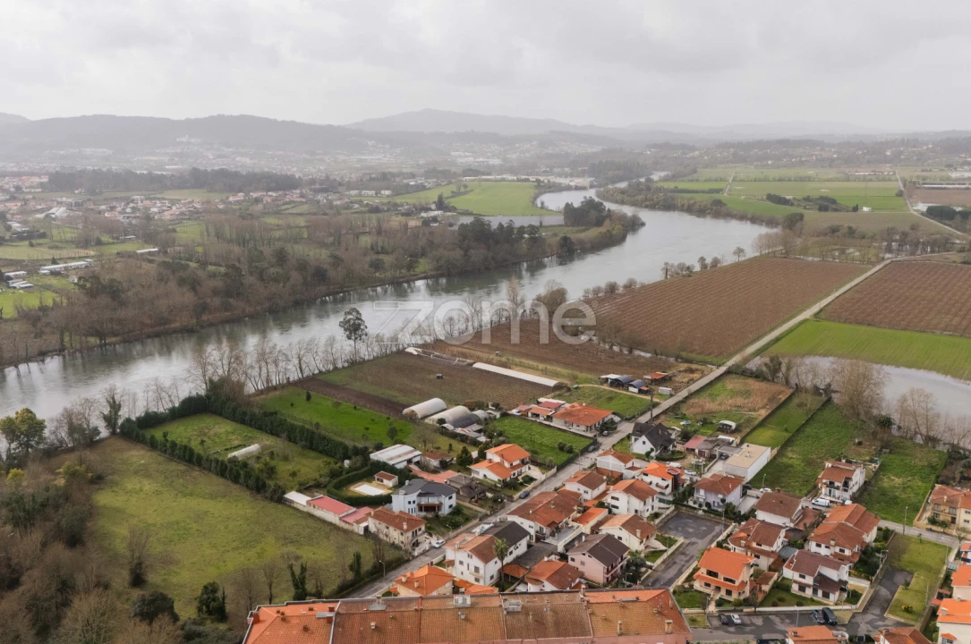Terreno para Venda em Vila de Prado Foto 10
