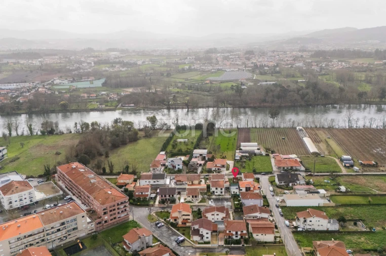 Terreno para Venda em Vila de Prado Foto 11