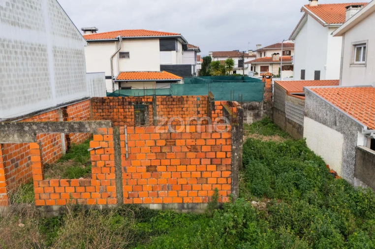Terreno para Venda em Vila de Prado Foto 8