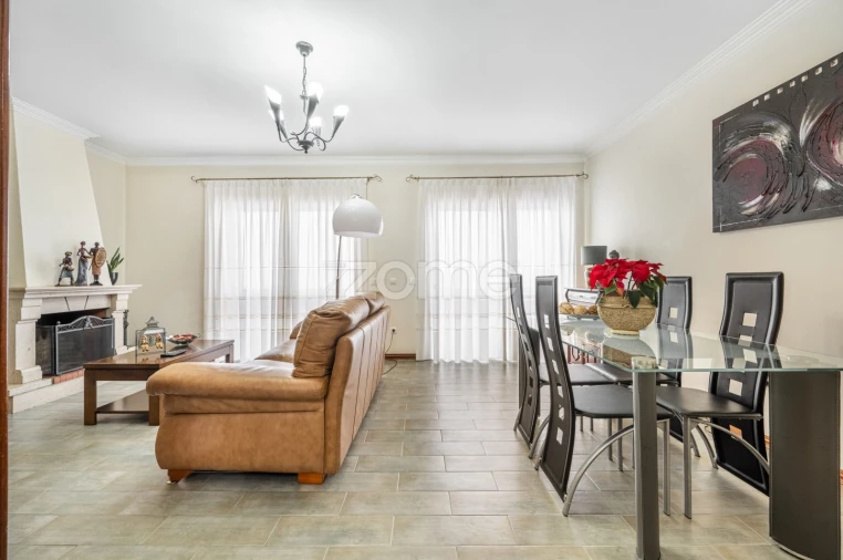 Apartamento T3 para Venda em O. Azeméis, Riba-Ul, Ul, Macinhata Seixa, Madail Foto 3