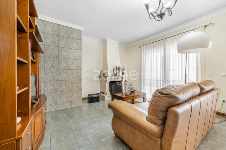 Apartamento T3 para Venda em O. Azeméis, Riba-Ul, Ul, Macinhata Seixa, Madail Foto 4