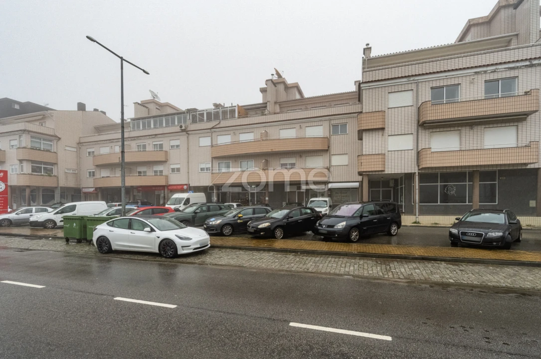 Apartamento T3 para Venda em O. Azeméis, Riba-Ul, Ul, Macinhata Seixa, Madail Foto 24