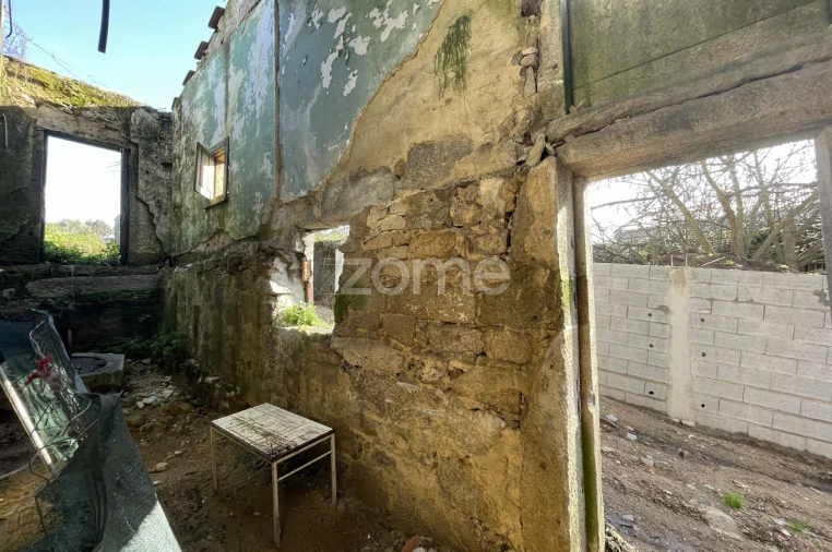 Moradia T3 para Venda em Nogueira e Silva Escura Foto 9