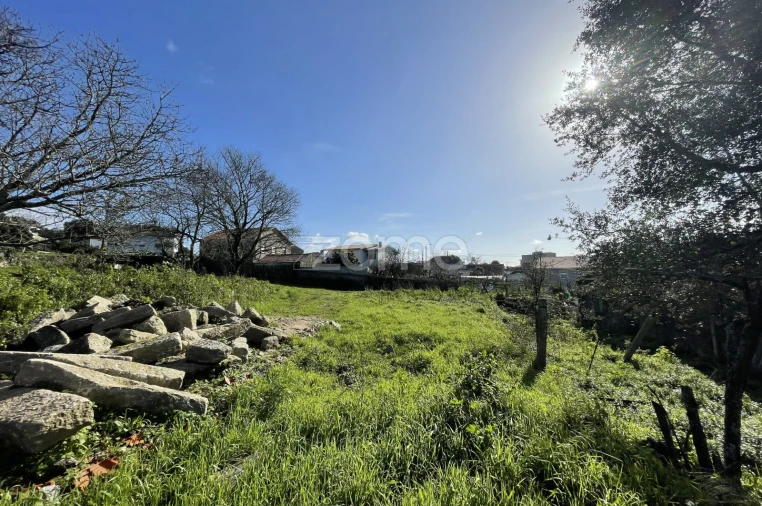 Moradia T3 para Venda em Nogueira e Silva Escura Foto 14