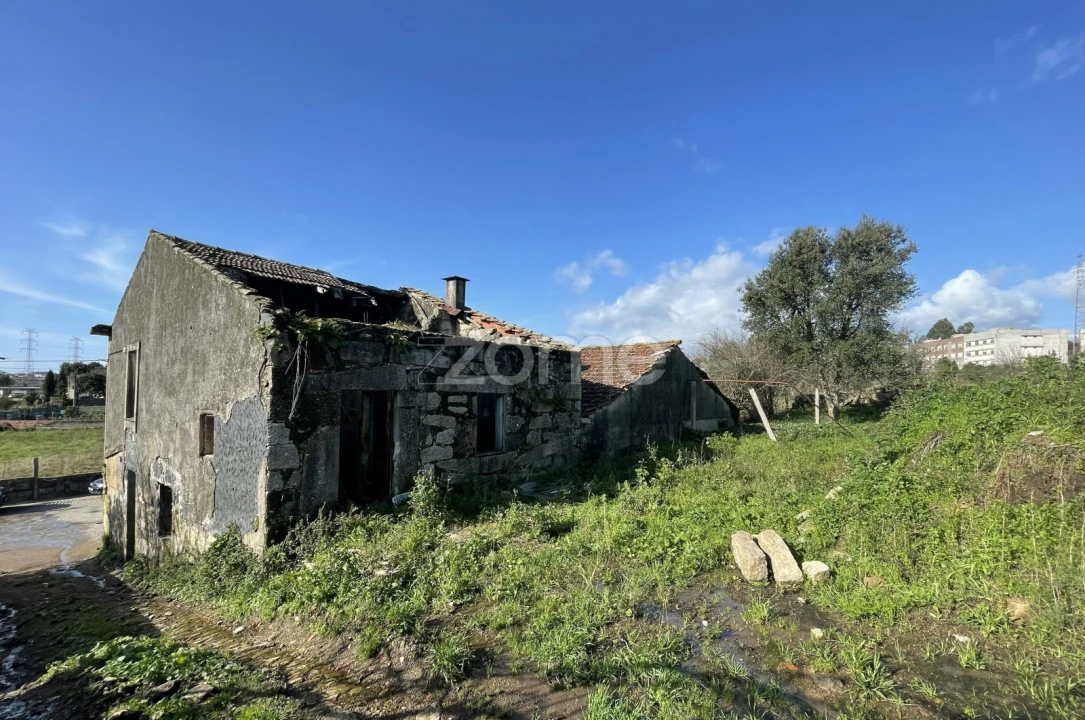 Moradia T3 para Venda em Nogueira e Silva Escura Foto 11