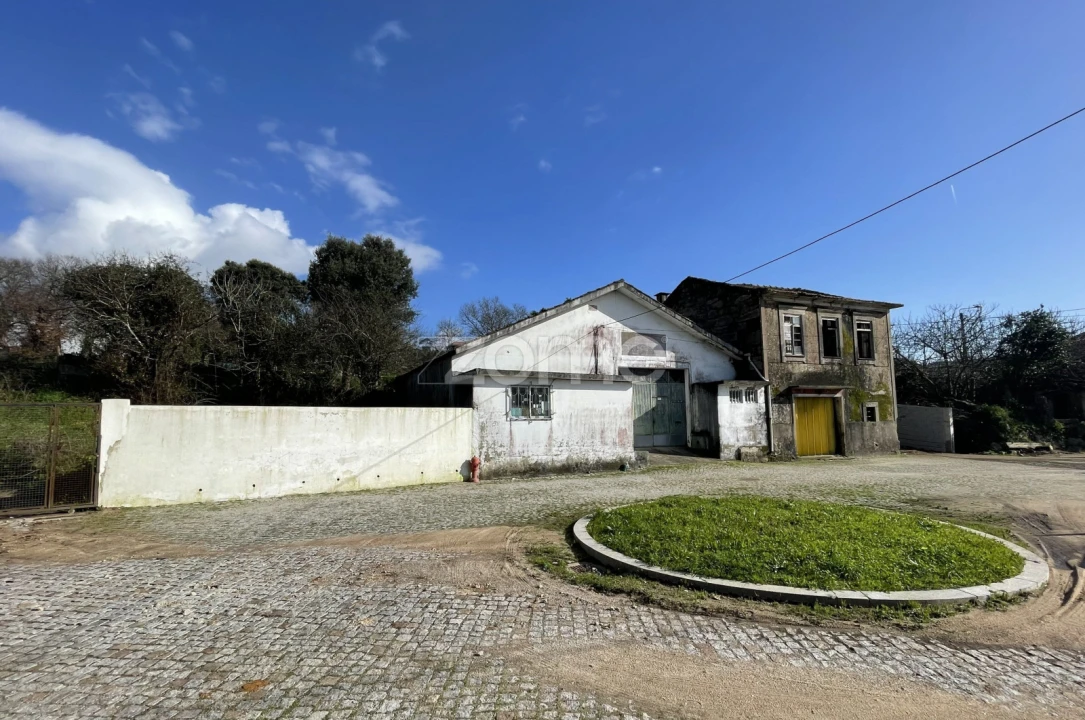 Moradia T3 para Venda em Nogueira e Silva Escura Foto 24