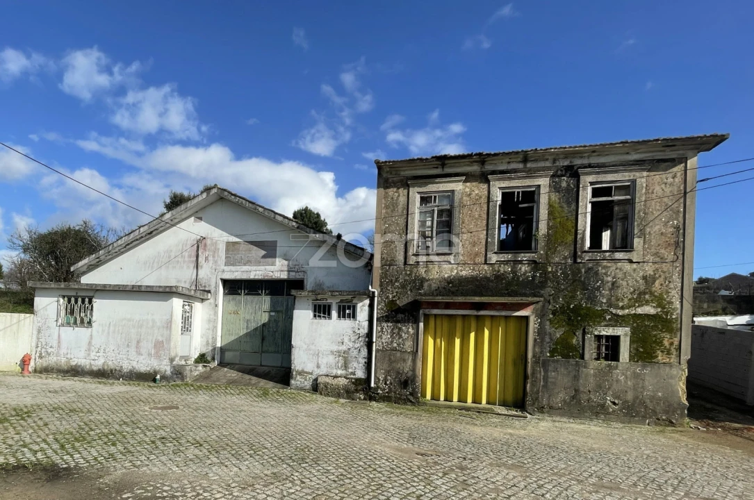 Moradia T3 para Venda em Nogueira e Silva Escura Foto 2