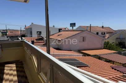 Moradia T3 para Venda em São Domingos de Rana