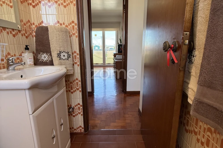 Moradia T3 para Venda em São Domingos de Rana Foto 23