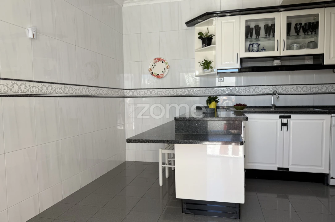 Moradia T3 para Venda em São Domingos de Rana Foto 3