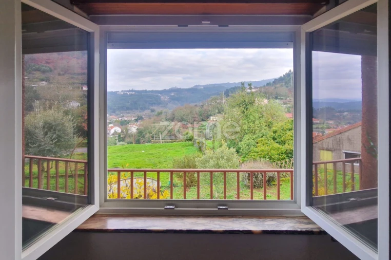 Moradia T6 para Venda em Oliveira de Frades, Souto de Lafões e Sejães Foto 7