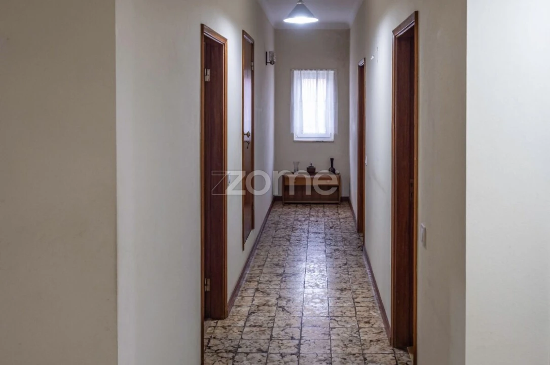 Moradia T6 para Venda em Oliveira de Frades, Souto de Lafões e Sejães Foto 11