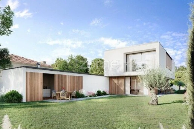 Moradia T4 para Venda em Santa Joana Foto 10