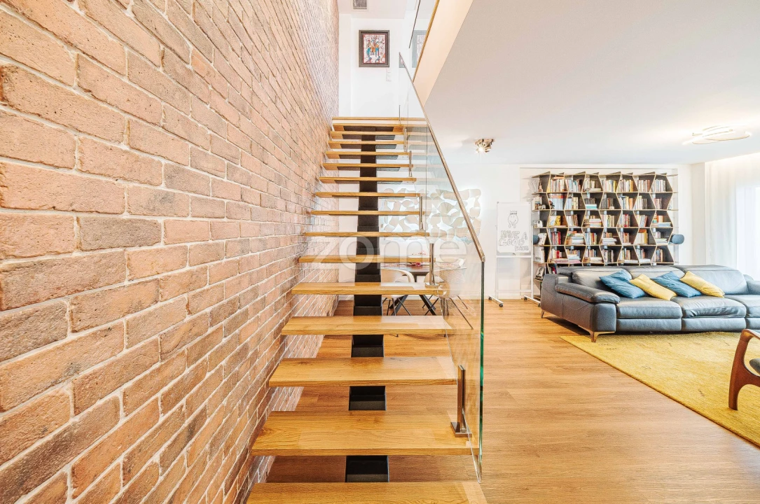 Apartamento T5 para Venda em Porto Salvo Foto 2