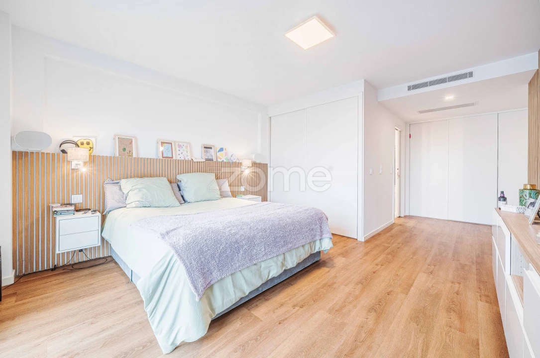 Apartamento T5 para Venda em Porto Salvo Foto 15