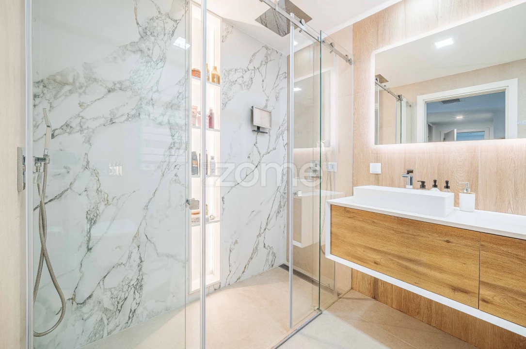 Apartamento T5 para Venda em Porto Salvo Foto 24