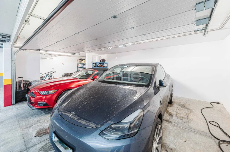 Apartamento T5 para Venda em Porto Salvo Foto 27