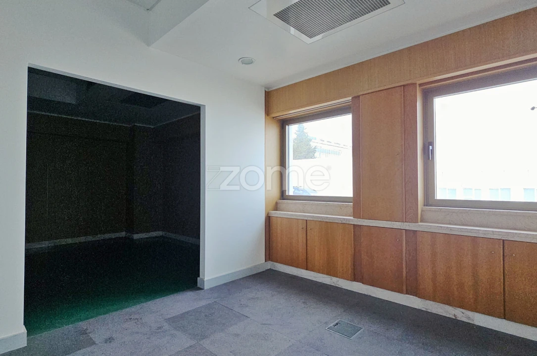 Escritório para Arrendamento em Carnaxide e Queijas Foto 14