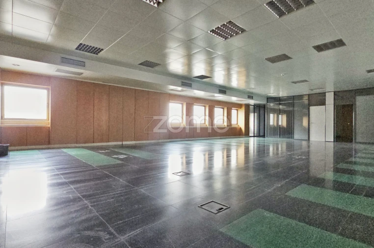 Escritório para Arrendamento em Carnaxide e Queijas Foto 2