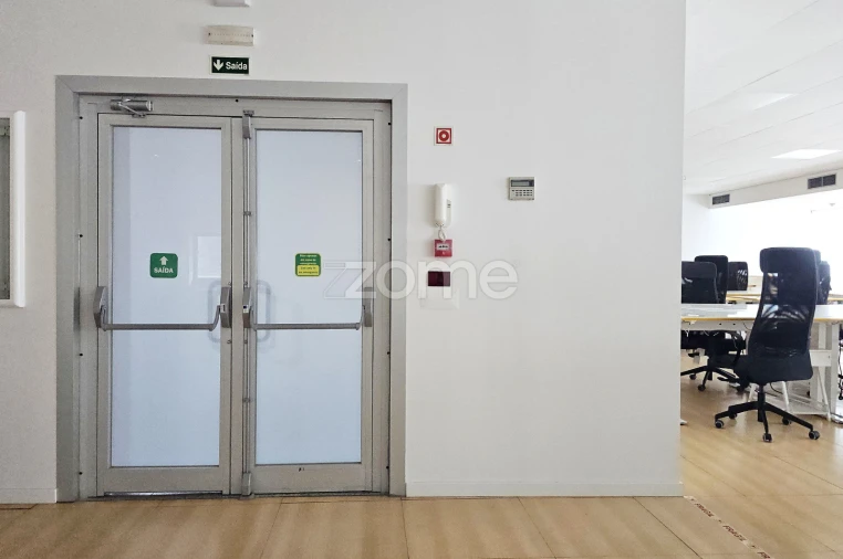 Escritório para Arrendamento em Carnaxide e Queijas Foto 21