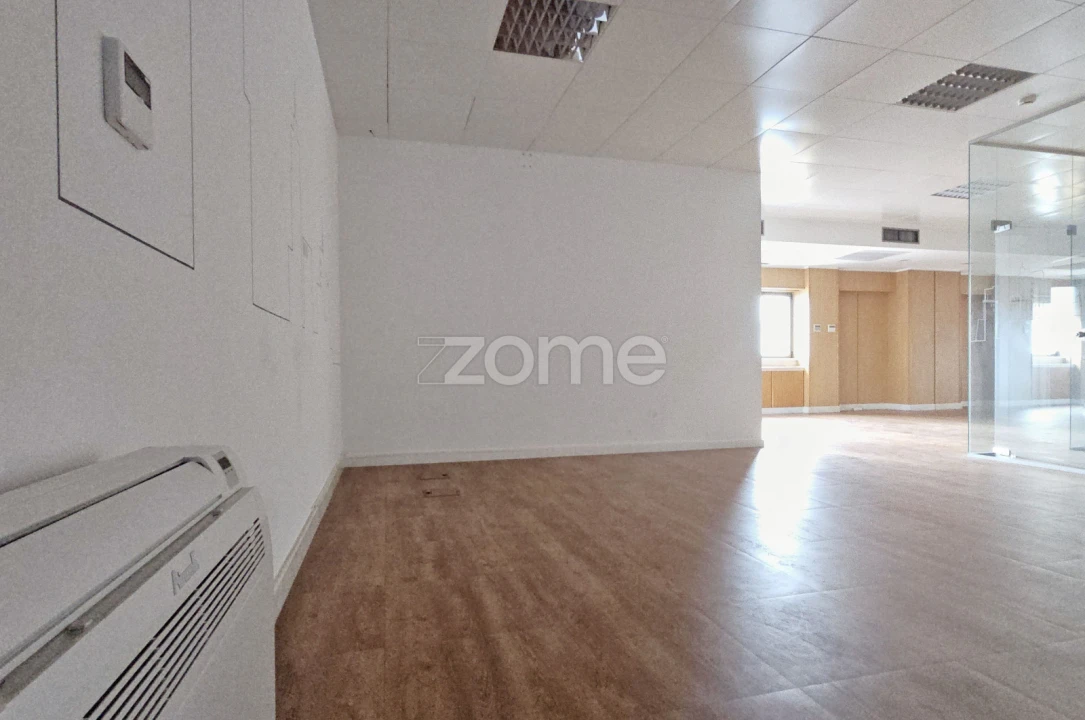 Escritório para Arrendamento em Carnaxide e Queijas Foto 13