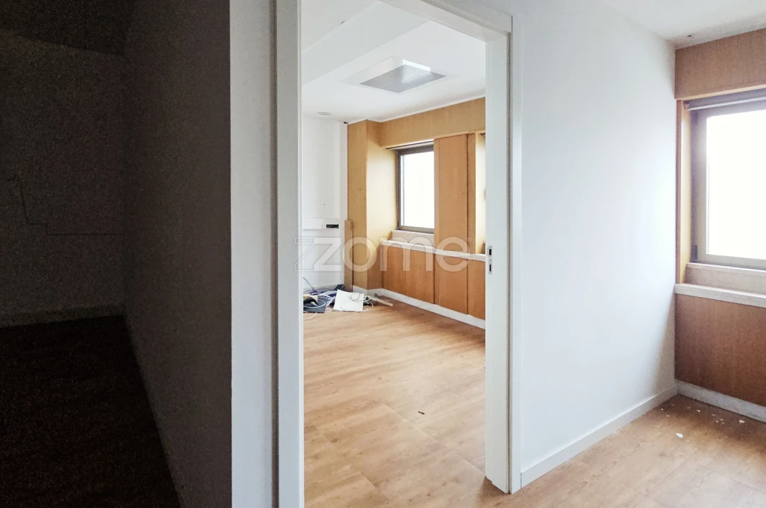 Escritório para Arrendamento em Carnaxide e Queijas Foto 16