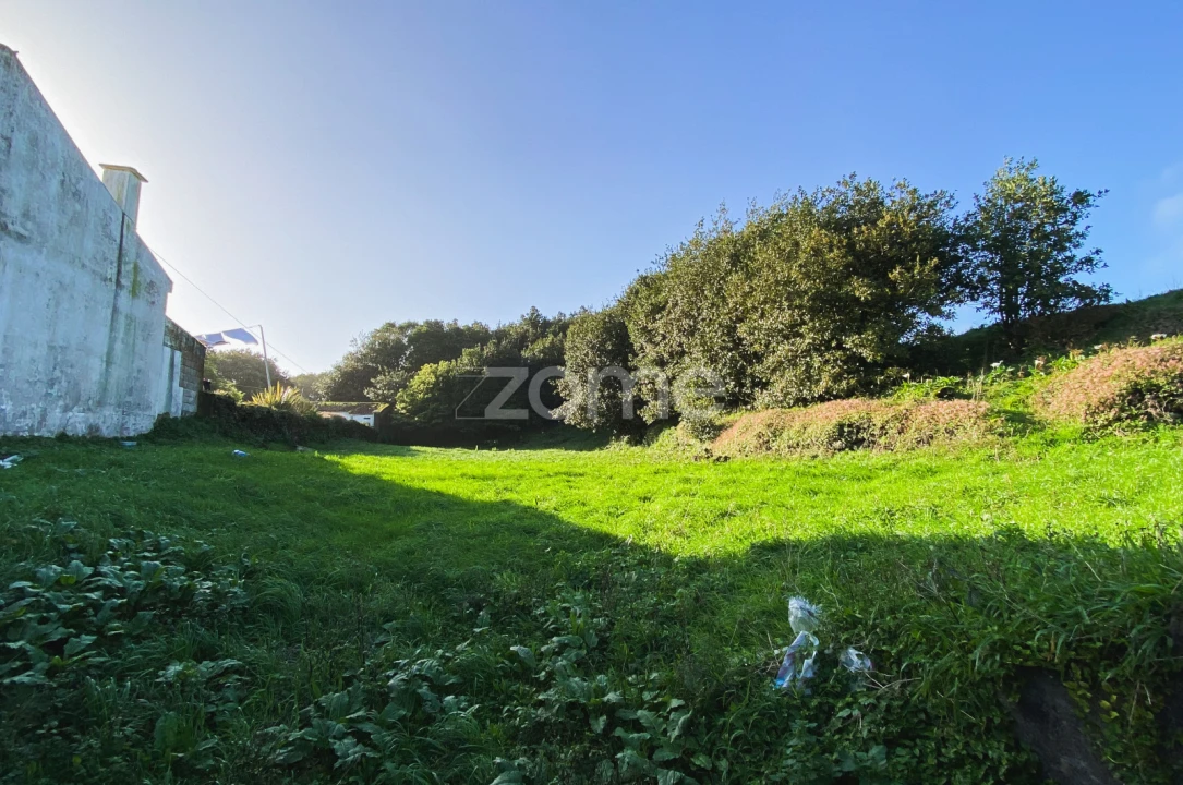 Terreno para Venda em Cabouco Foto 3