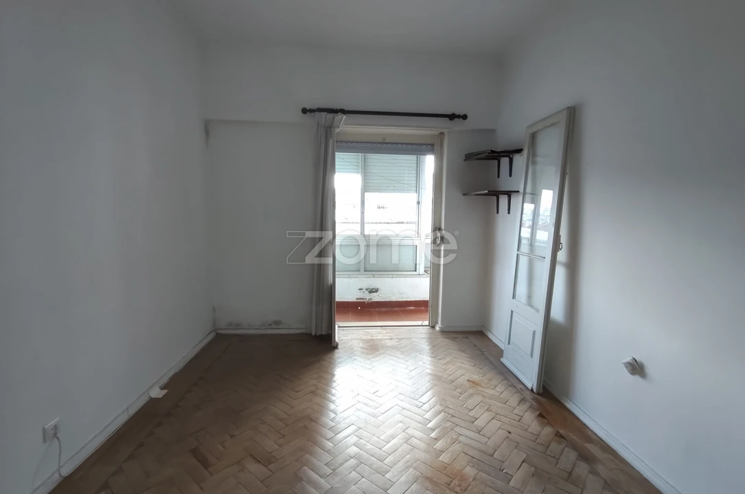 Apartamento T2 para Venda em Águas Livres Foto 14