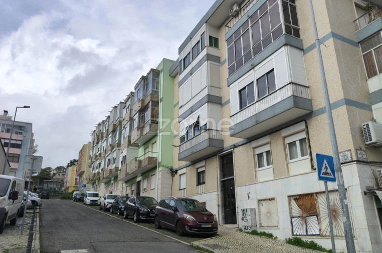 Apartamento T2 para Venda em Águas Livres Foto 17