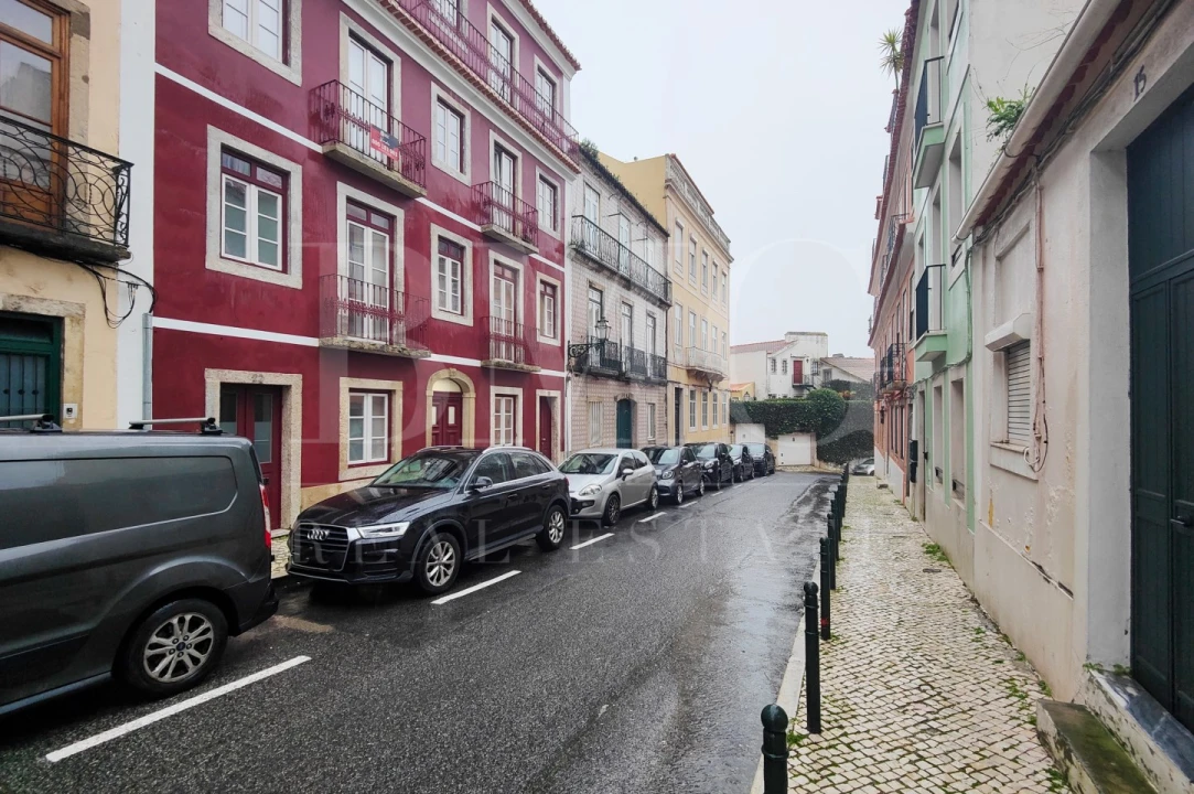 Apartamento T1 para Arrendamento em Misericórdia Foto 24