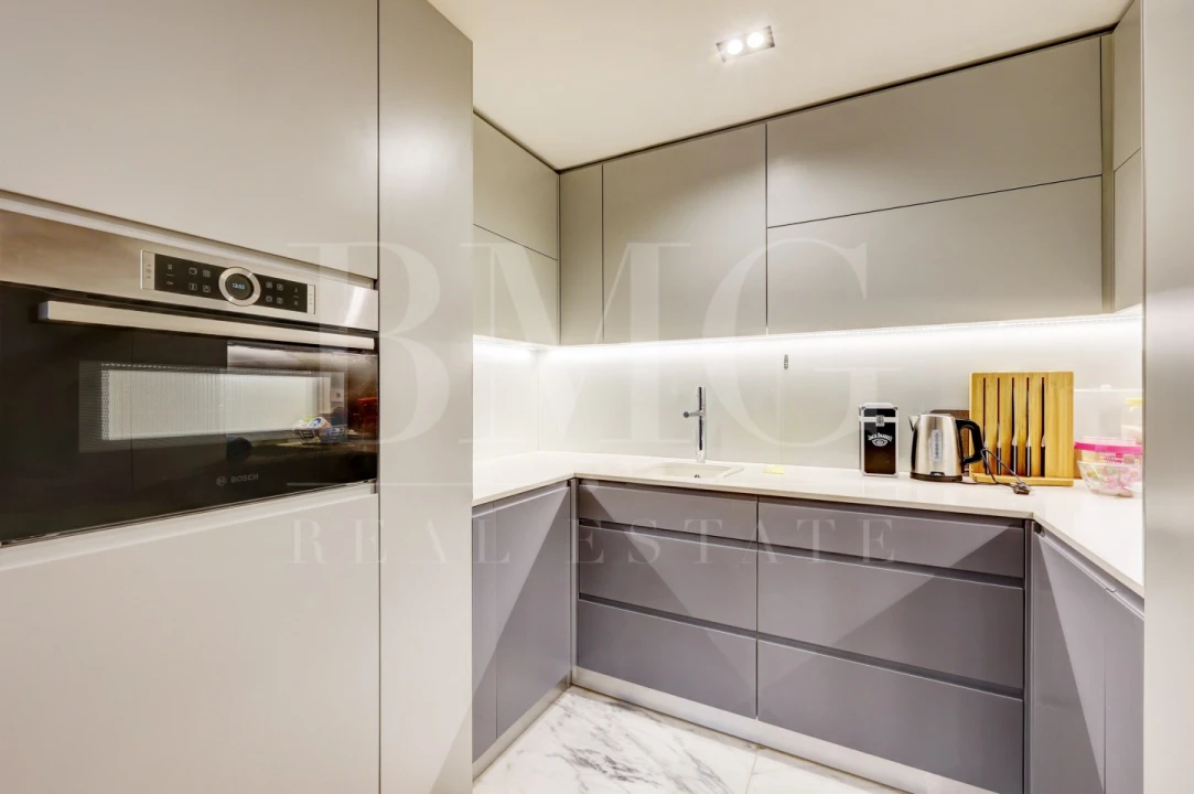 Apartamento T1 para Arrendamento em Misericórdia Foto 8