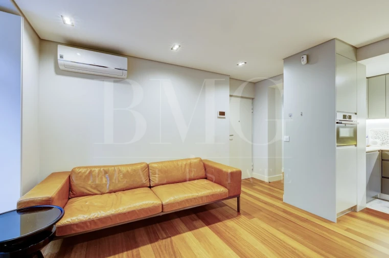 Apartamento T1 para Arrendamento em Misericórdia Foto 5
