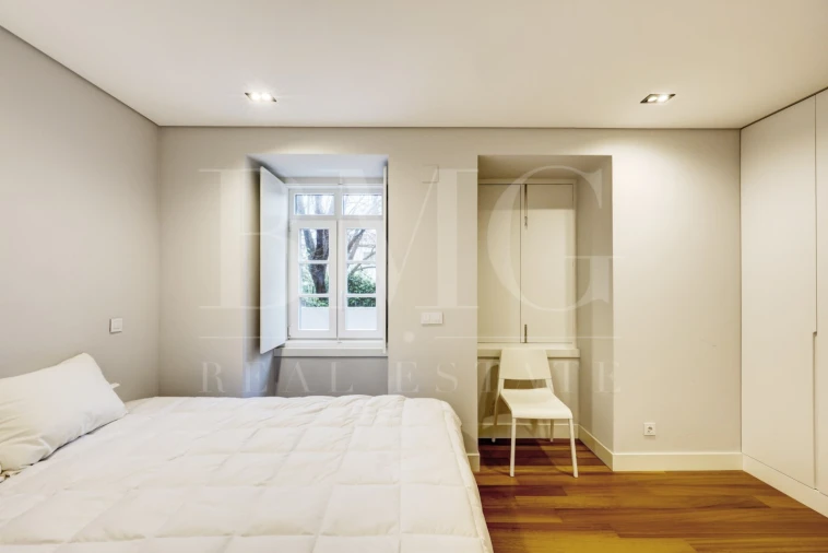 Apartamento T1 para Arrendamento em Misericórdia Foto 18