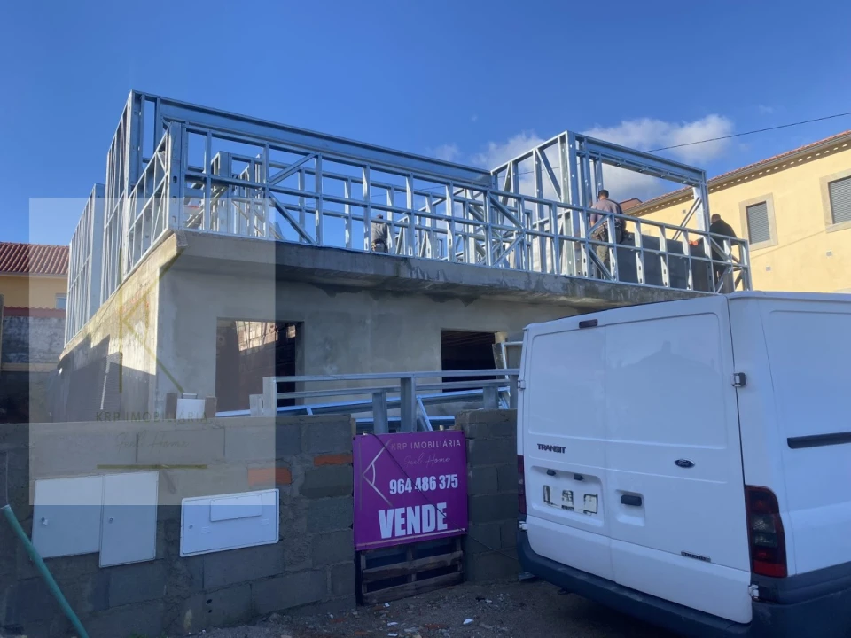 Moradia T3 para Venda em Feitosa Foto 4