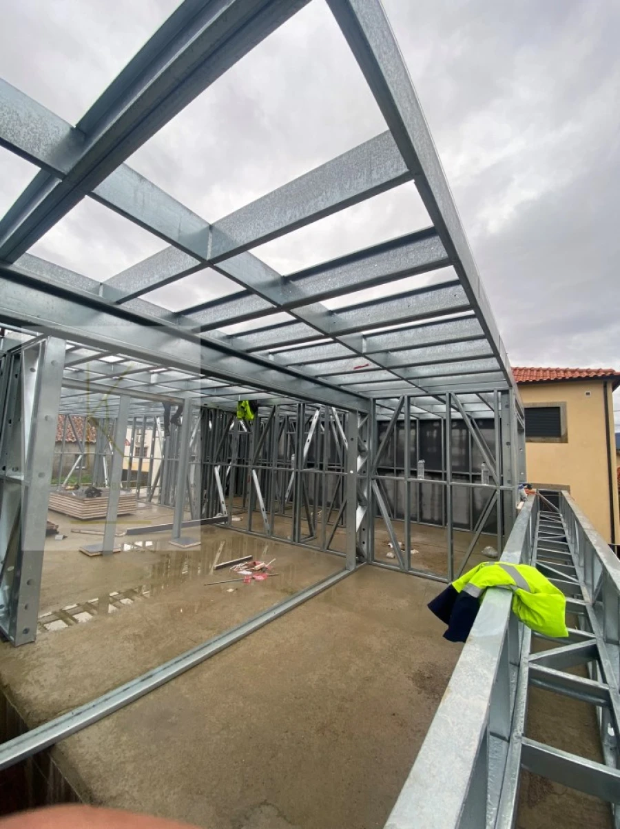 Moradia T3 para Venda em Feitosa Foto 21