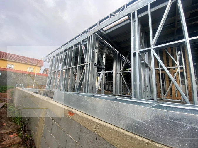 Moradia T3 para Venda em Feitosa Foto 27