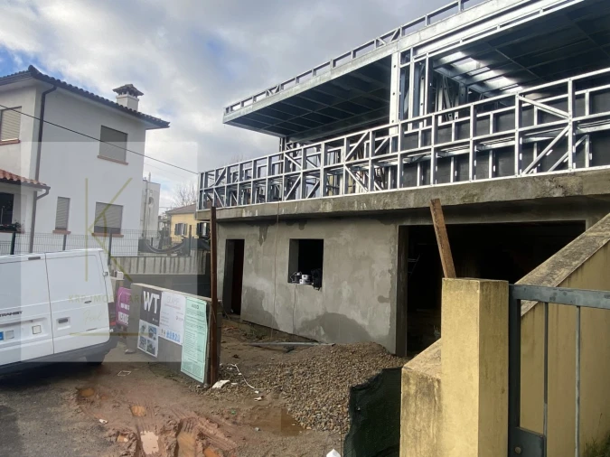 Moradia T3 para Venda em Feitosa Foto 30